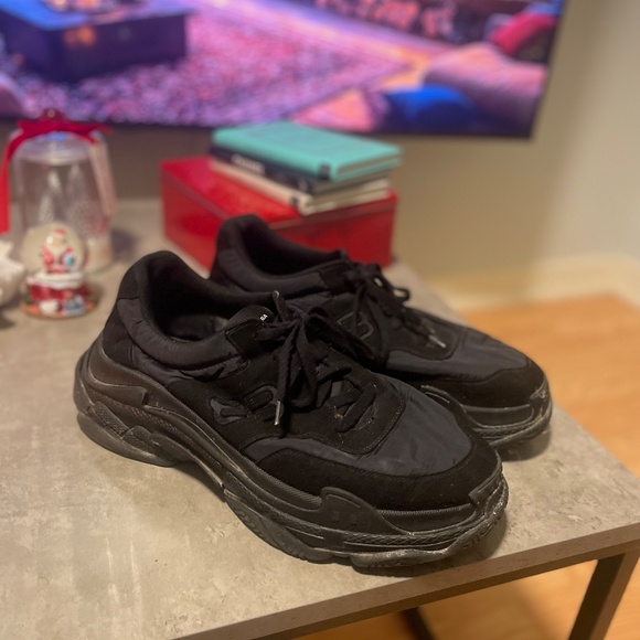 Balenciaga Runners - Picture 3 of 3